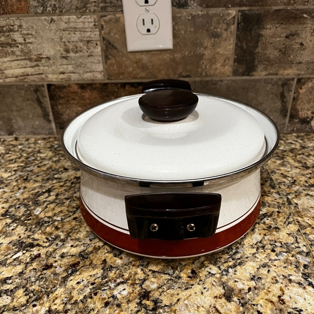 RARE Vintage Janko Chateau Contemporary 2.5 QT Covered Dutch Oven - Picture 2 of 7